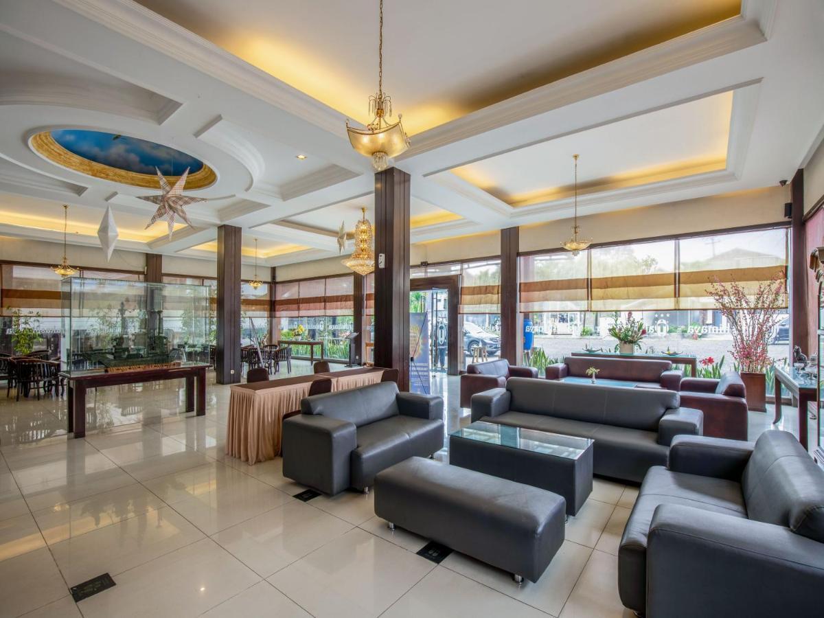 Takashimaya Hotel & Convention Lembang Exterior photo