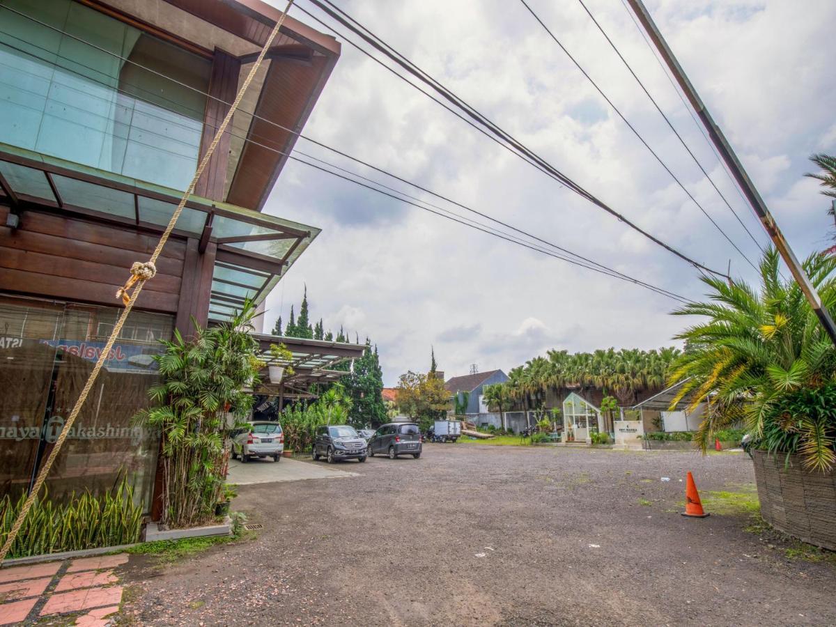 Takashimaya Hotel & Convention Lembang Exterior photo