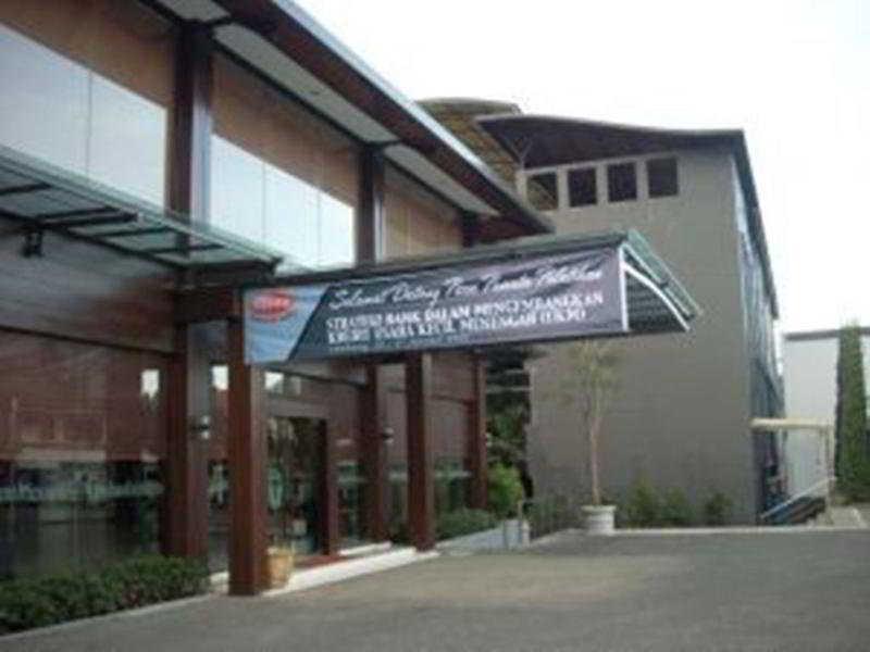 Takashimaya Hotel & Convention Lembang Exterior photo